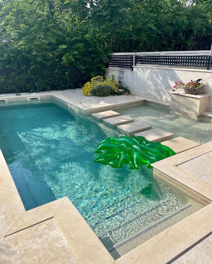 V&v Pool And Sea Apartment *
