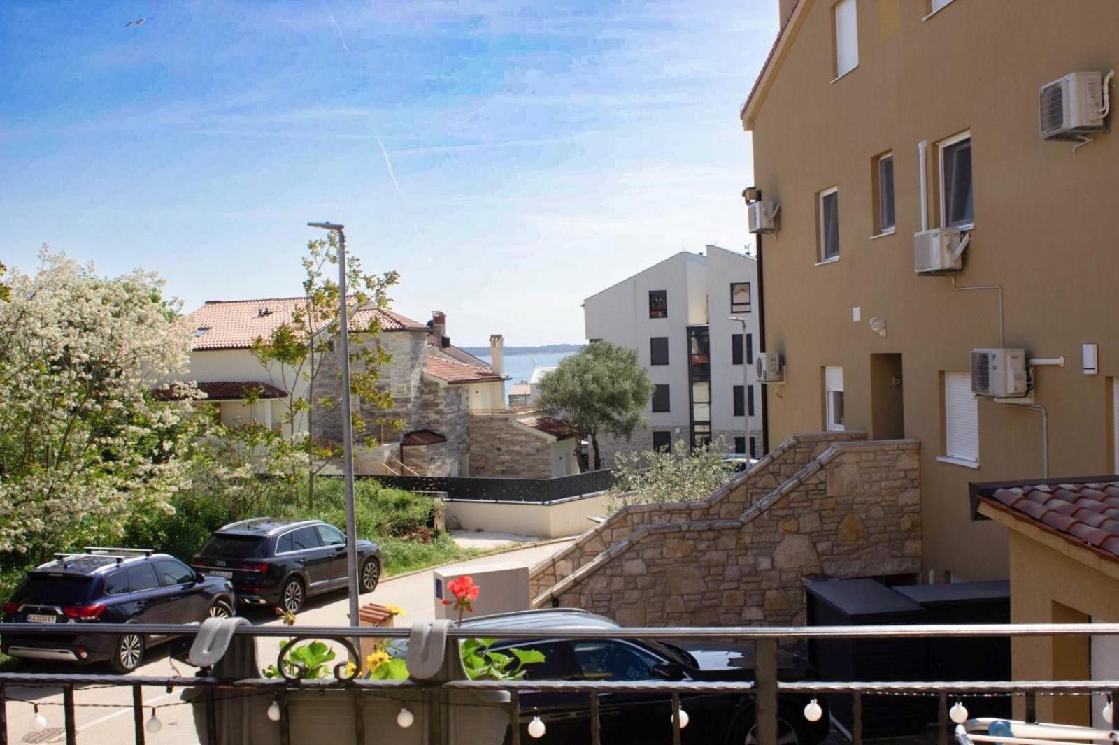 V&v Pool And Sea Apartment Medulin